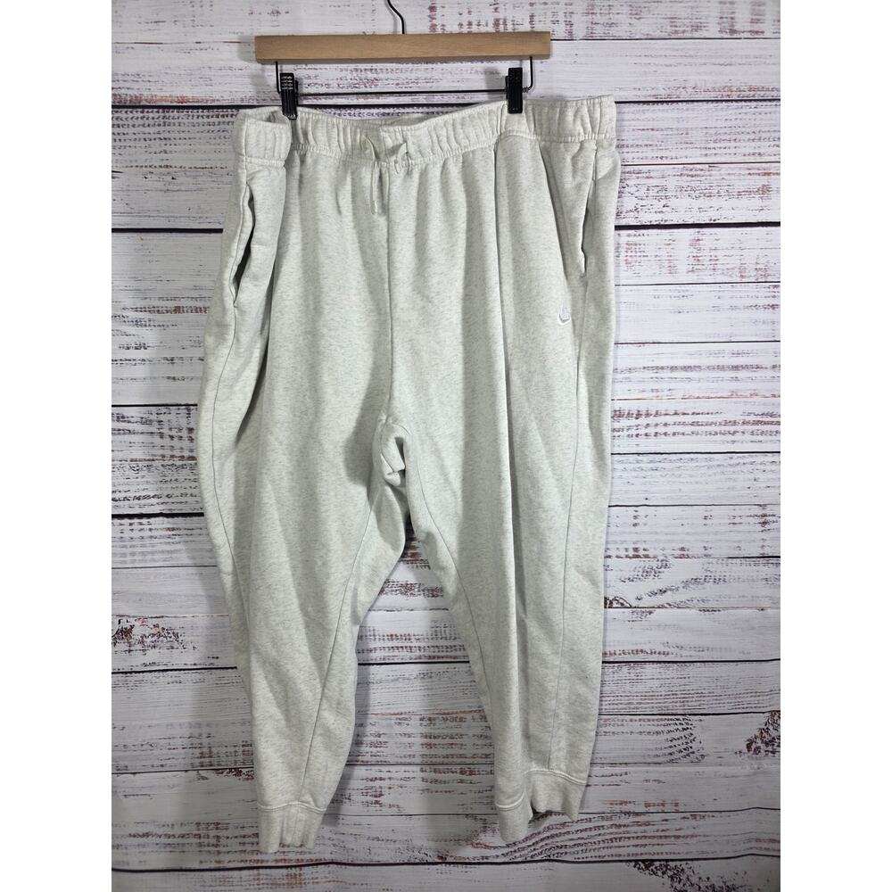 Nike Women's Joggers with pockets size 3X Light Gray